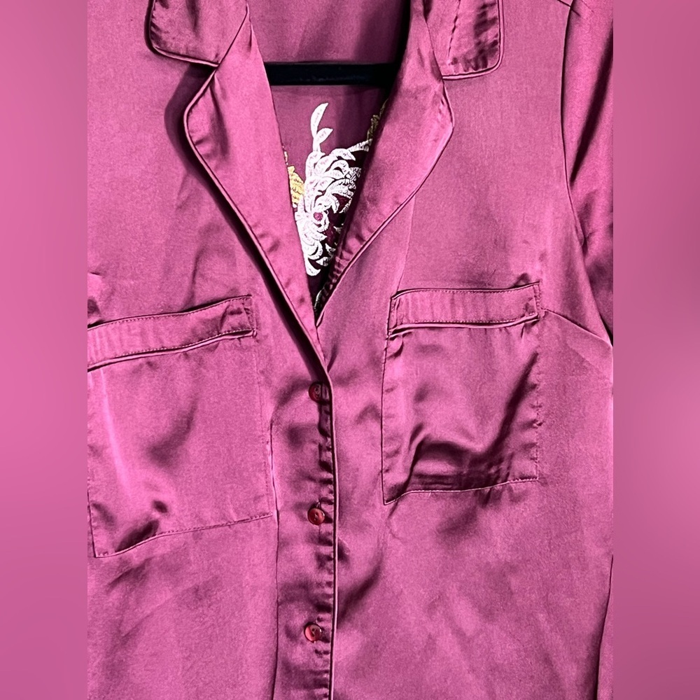 ASOS Maroon Embroidered Back Button Up Top size 4 - Picture 4 of 10